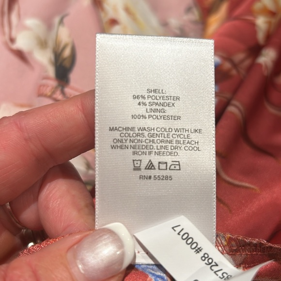 Express floral satin one-shoulder maxi dress - Picture 7 of 7